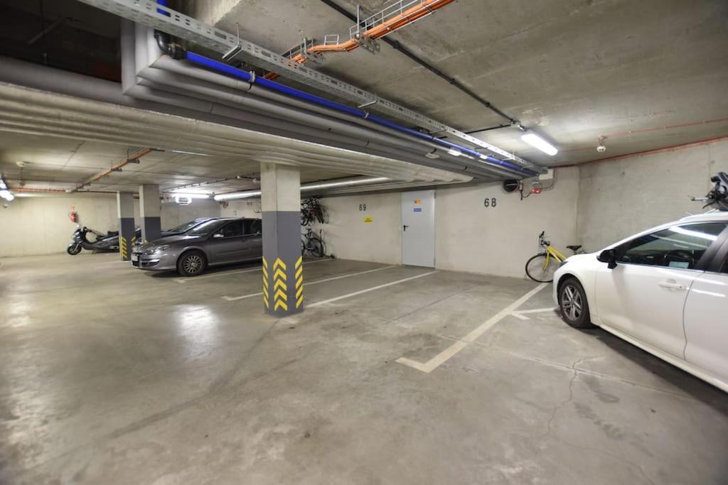 Apartment Z Podziemnym Parkingiem Ulica Wroclawska Krakau